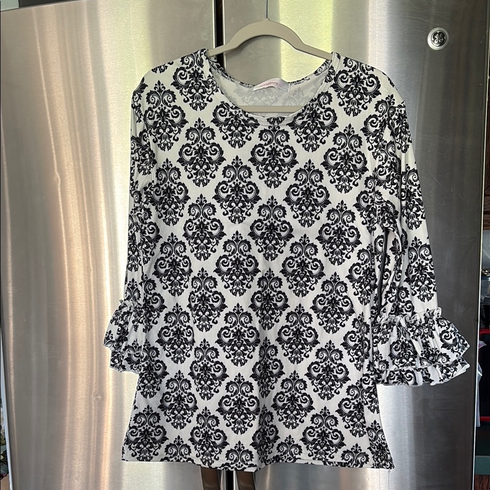 Black and White Relaxed Bell Sleeve Blouse
